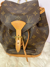 Load image into Gallery viewer, LOUIS VUITTON Montsouris MM Backpack