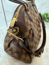 Load image into Gallery viewer, LOUIS VUITTON Damier Ebene Trevi PM