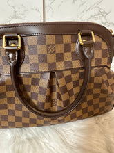 Load image into Gallery viewer, LOUIS VUITTON Damier Ebene Trevi PM