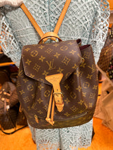 Load image into Gallery viewer, LOUIS VUITTON Monogram Canvas Montsouris MM