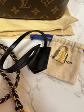 Load image into Gallery viewer, LOUIS VUITTON Vanity Autres Toiles Monogram