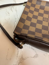 Load image into Gallery viewer, louis vuitton damier ebene pochette - 6