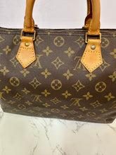 Load image into Gallery viewer, LOUIS VUITTON Monogram Speedy 30