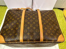 Load image into Gallery viewer, LOUIS VUITTON Monogram Sirius 45