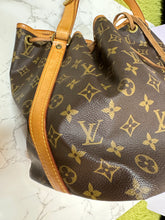 Load image into Gallery viewer, LOUIS VUITTON Monogram Canvas Petit Noe