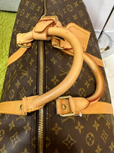 Load image into Gallery viewer, LOUIS VUITTON Monogram Keepall Bandouliere 55