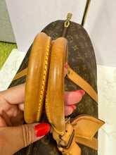 Load image into Gallery viewer, LOUIS VUITTON Keepall 45 Bandouliere