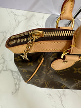 Load image into Gallery viewer, LOUIS VUITTON Monogram Tivoli PM