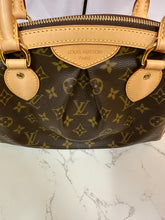 Load image into Gallery viewer, LOUIS VUITTON Monogram Tivoli PM