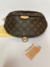 Load image into Gallery viewer, LOUIS VUITTON Monogram Canvas Bumbag