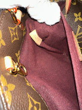 Load image into Gallery viewer, LOUIS VUITTON Monogram Montaigne BB
