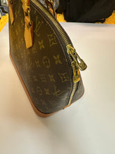 Load image into Gallery viewer, LOUIS VUITTON Monogram Alma PM