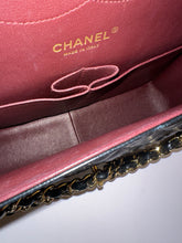 Load image into Gallery viewer, CHANEL Jumbo Classic Caviar Double Flap