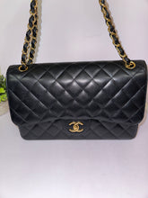 Load image into Gallery viewer, CHANEL Jumbo Classic Caviar Double Flap