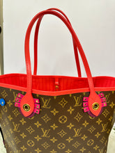 Load image into Gallery viewer, LOUIS VUITTON Monogram Canvas Totem Neverfull MM