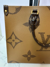 Load image into Gallery viewer, LOUIS VUITTON Monogram Reverse On-The-Go MM