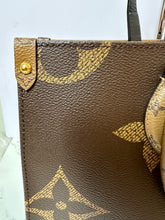 Load image into Gallery viewer, LOUIS VUITTON Monogram Reverse On-The-Go MM
