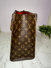 Load image into Gallery viewer, LOUIS VUITTON Monogram Reverse On-The-Go MM