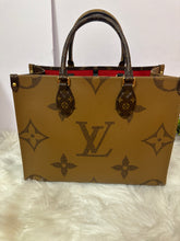 Load image into Gallery viewer, LOUIS VUITTON Reverse Monogram On-The-Go MM