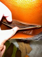Load image into Gallery viewer, LOUIS VUITTON Monogram St. Cloud