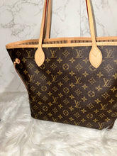 Load image into Gallery viewer, LOUIS VUITTON Monogram Neverfull MM Beige Interior