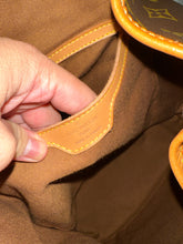 Load image into Gallery viewer, LOUIS VUITTON Monogram Montsouris GM