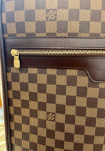 Load image into Gallery viewer, LOUIS VUITTON Pegase 45 Damier Ebene