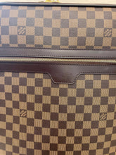 Load image into Gallery viewer, LOUIS VUITTON Pegase 45 Damier Ebene