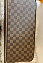 Load image into Gallery viewer, LOUIS VUITTON Pegase 45 Damier Ebene
