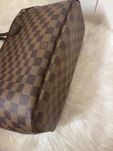 Load image into Gallery viewer, LOUIS VUITTON Neverfull Damier Ebene PM