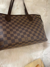 Load image into Gallery viewer, LOUIS VUITTON Neverfull Damier Ebene PM