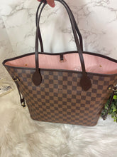 Load image into Gallery viewer, LOUIS VUITTON Neverfull Damier Ebene MM