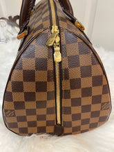 Load image into Gallery viewer, LOUIS VUITTON Damier Canvas Ribera MM Bag
