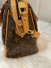 Load image into Gallery viewer, LOUIS VUITTON Monogram Canvas Retiro PM