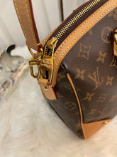 Load image into Gallery viewer, LOUIS VUITTON Monogram Canvas Retiro PM