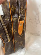 Load image into Gallery viewer, LOUIS VUITTON Amazone
