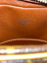 Load image into Gallery viewer, LOUIS VUITTON Amazone