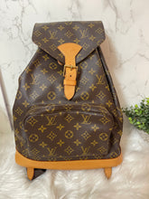Load image into Gallery viewer, LOUIS VUITTON Monstsouris GM
