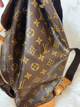 Load image into Gallery viewer, LOUIS VUITTON Monstsouris GM