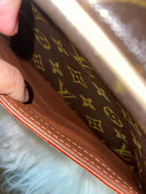 Load image into Gallery viewer, LOUIS VUITTON Monogram Canvas Blois
