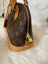 Load image into Gallery viewer, LOUIS VUITTON Monogram Alma BB