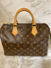 Load image into Gallery viewer, LOUIS VUITTON Monogram Canvas Speedy Bandouliere 30
