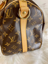 Load image into Gallery viewer, LOUIS VUITTON Monogram Canvas Speedy Bandouliere 30