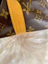 Load image into Gallery viewer, LOUIS VUITTON Monogram Canvas Petit Noe