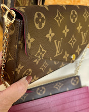 Load image into Gallery viewer, LOUIS VUITTON Pochette Felicie Monogram