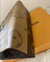 Load image into Gallery viewer, LOUIS VUITTON OnTheGo Reverse Monogram 2020 MM