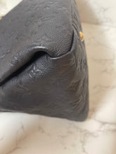 Load image into Gallery viewer, LOUIS VUITTON Empreinte Artsy MM Navy