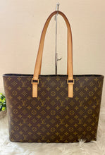 Load image into Gallery viewer, LOUIS VUITTON Monogram Luco Tote Bag