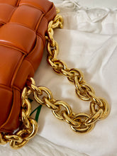 Load image into Gallery viewer, BOTTEGA VENETA Chain Cassette (Brand New)