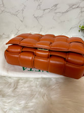 Load image into Gallery viewer, BOTTEGA VENETA Chain Cassette (Brand New)